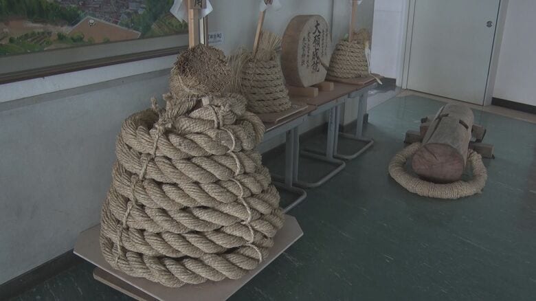 校内に残されていた御柱祭の綱