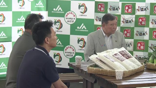 福島の農家と対談する石破首相