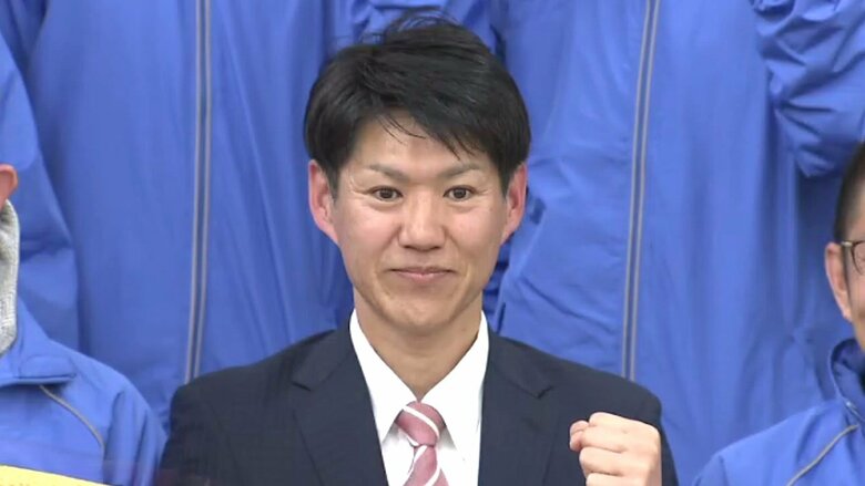 当選した佐野英利氏