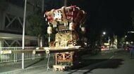 【速報】秋祭りのみこし「ふとん太鼓」が街路樹に衝突　左折しようとしたＴ字路を曲がり切れず…　巻き込まれた曳き手や見学中とみられる中学生ら男女5人けが　消防車・救急車など7台出動　神戸・垂水区