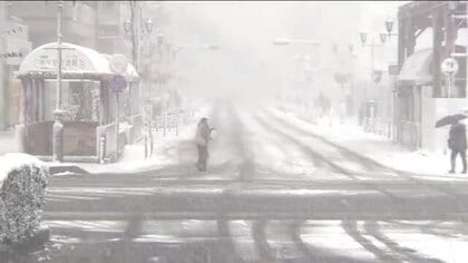 今季最強寒波…一気に雪景色　市街地で積雪　風による視界不良も　スリップ事故多発　5日も雪予想　