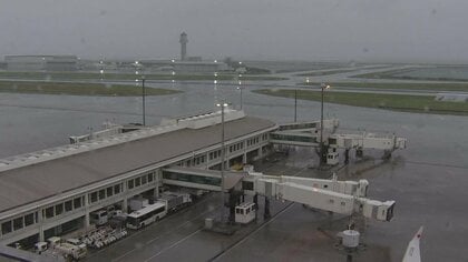 【台風情報】台風6号沖縄・奄美直撃へ　あさってにかけ九州から関東の広い範囲で警報級大雨か　空の便は170便超欠航、2万人以上影響も