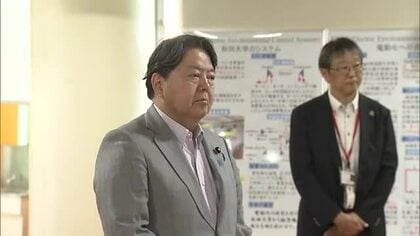 林総務大臣が秋田入り　買い物支援の現場や社員寮を視察