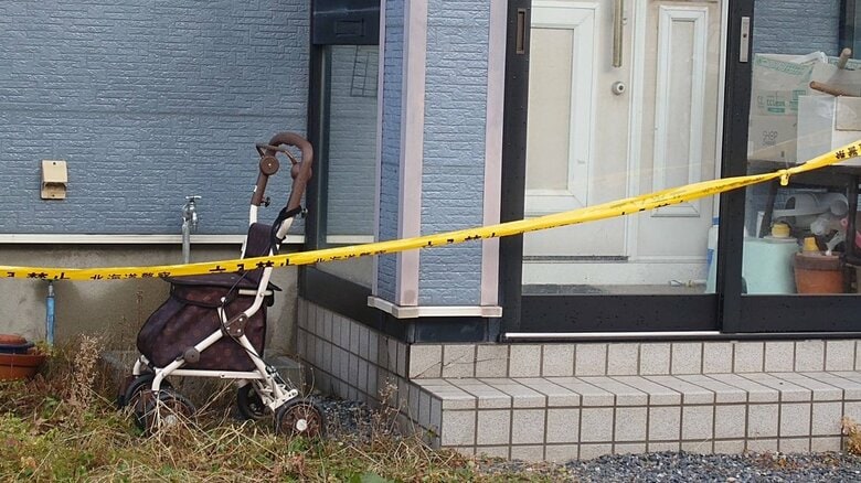 「今日の朝は息があったので放置はしていない」_無職の58歳男_数日前に死亡か？同居する89歳の母親の遺体を自宅に遺棄_親族からの通報で事件が発覚〈北海道函館市〉｜FNNプライムオンライン
