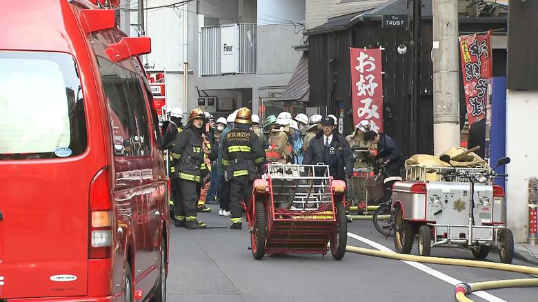「充電器が急に発火」東京・渋谷区恵比寿の3階建てマンションで火事　3人が煙吸って軽傷｜FNNプライムオンライン