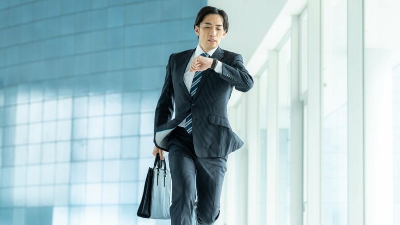 優秀な人こそ仕事中もきちんと休憩をしている！重要な場面で全力を出すために“脳力”を温存する頭のペース配分と節約法｜FNNプライムオンライン