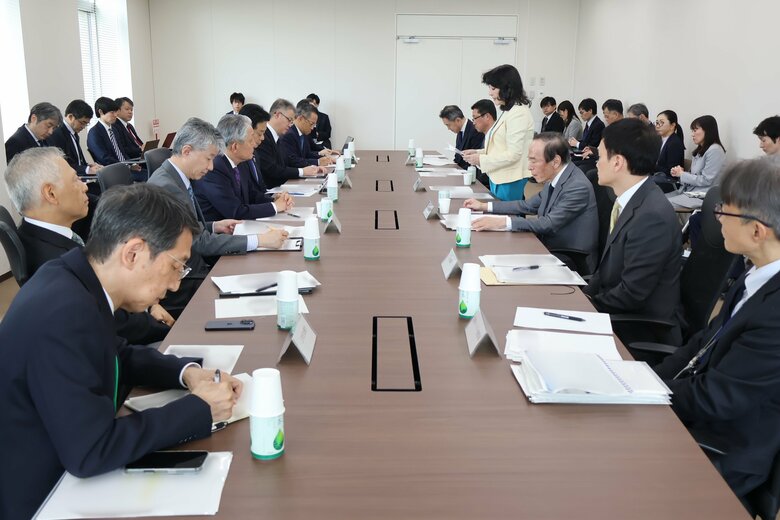 新型AI「ミュトス」に対策強化　片山財務大臣「今そこにある危機」と警戒感　悪用で金融システムにリスクも｜FNNプライムオンライン