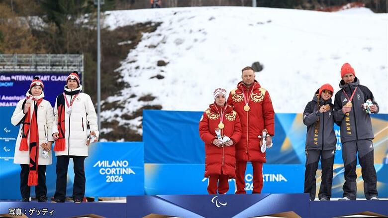 パラリンピック表彰式で“ロシア拒否”相次ぐ　ウクライナ選手“STOP WARイヤリング”にIPCと組織委員会がストップ　武力衝突スポーツにも影｜FNNプライムオンライン