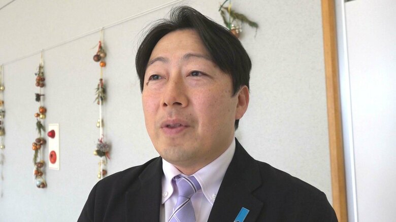 自民党　内山航 氏