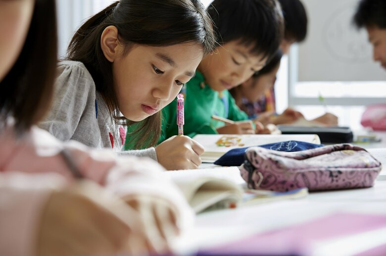 学習塾などは犯罪歴の照会が任意に（画像：イメージ）