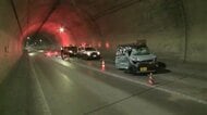 トンネル内で車4台が絡む多重衝突＿軽自動車やトラックなどが衝突し、運転手3人が病院搬送＿いずれも意識あり＿警察が原因を捜査＿北海道上川町層雲峡「武華トンネル」
