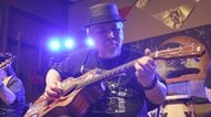 難病と向き合う“奇跡のギタリスト”　松本裕樹さん　ALSと生きる日々――迫る「命の選択」【島根発】