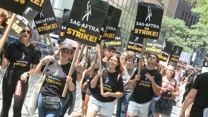 ハリウッド映画に激震…俳優組合がストライキ入り　各地で一斉にデモ　トム・クルーズさん来日も急きょ中止　