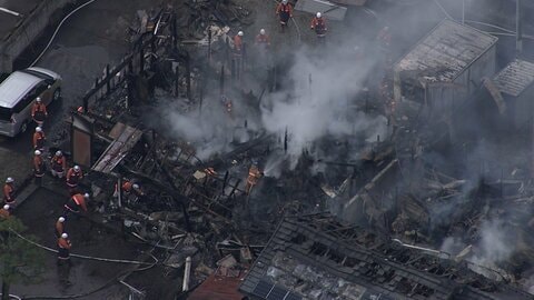 住宅5棟燃える火事　先ほど鎮圧　栃木・大田原市　けが人なし
