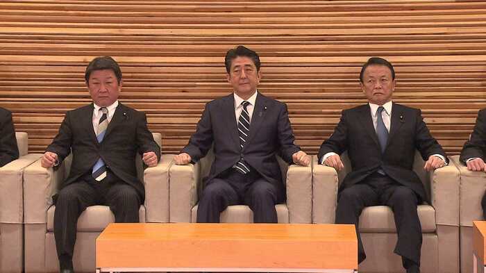 臨時閣議(4月1日)