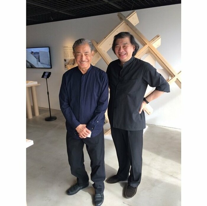三宅一生氏と 2017年 Courtesy of Shigeru Ban Architects