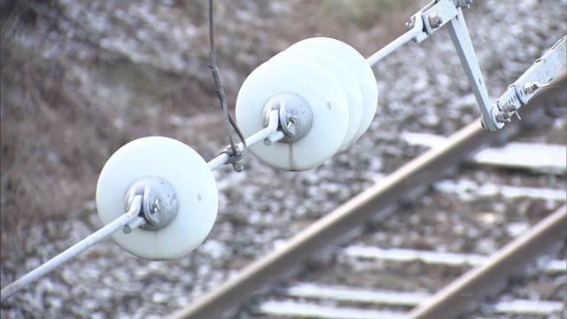 電力設備の管理費用などを削減　非電化で運行継続