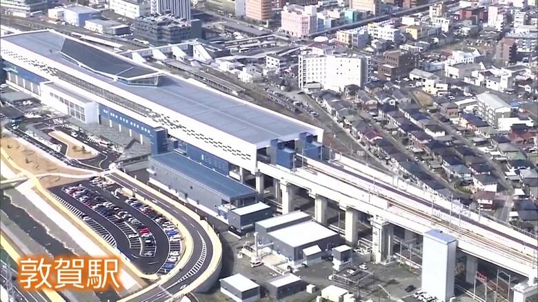 新幹線の発着点でもある敦賀駅
