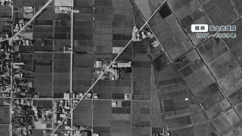 昔の興野公園付近の写真　田んぼが広がっているのが分かる