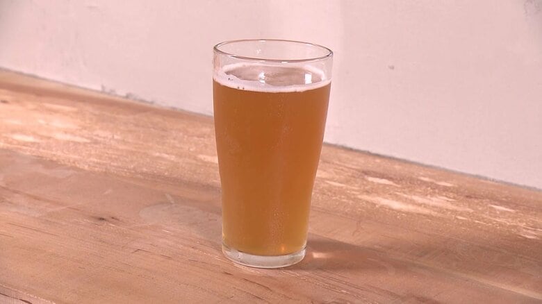 ワインだるで熟成したクラフトビール「FEATHER」