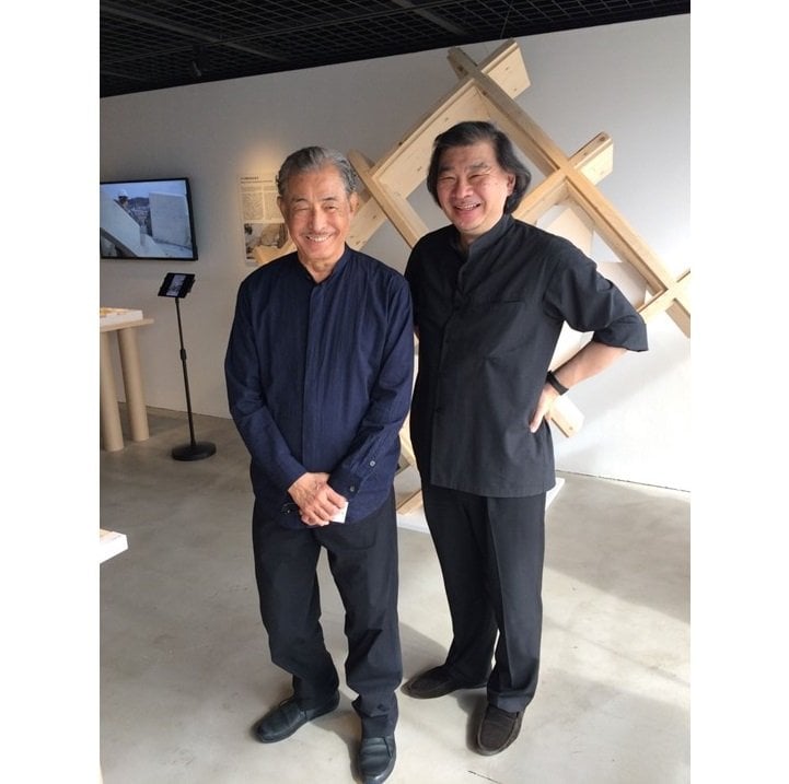 三宅一生氏と　2017年 Courtesy of Shigeru Ban Architects
