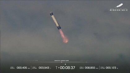 ベゾス氏設立の宇宙開発会社「ブルーオリジン」が大型ロケット打ち上げ成功　ブースターを初めて回収