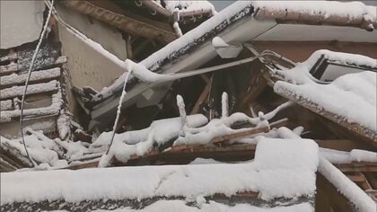 「雪も地震もいらんわ」リフォームしたばかりの家が被害に…被災地に“無情の雪”新たな建物倒壊の危険も　能登半島地震