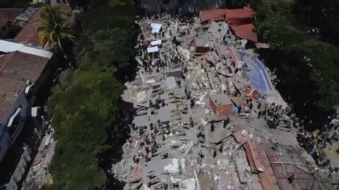 コロンビア地震の死者254人に行方不明195人　捜索や救助活動続く　6つの空港で運航停止などインフラに影響も