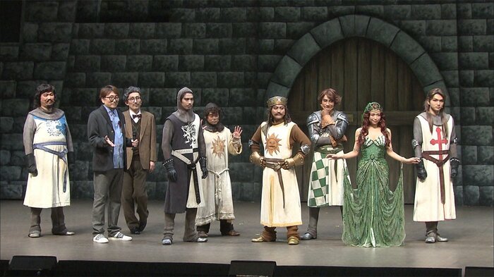 ミュージカル「モンティ・パイソンのSPAMALOT(スパマロット )」featuring SPAM®の公開ゲネプロの模様