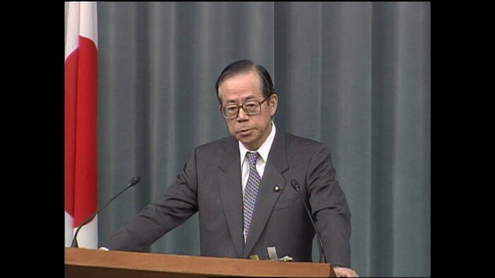 官房長官時代の福田康夫元首相(2002年)