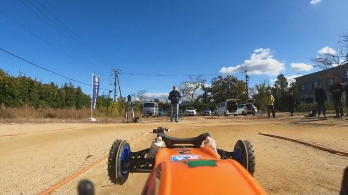 子どもから大人まで楽しめるラジコンカー