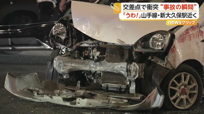 軽自動車のフロント部分は大破