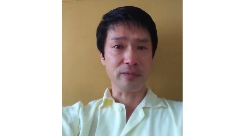 ツイッターで病室から症状を報告(小川氏のツイッター動画投稿より)