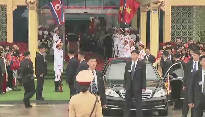 金正恩氏の到着を待つベトナム・ドンダン 2月26日朝
