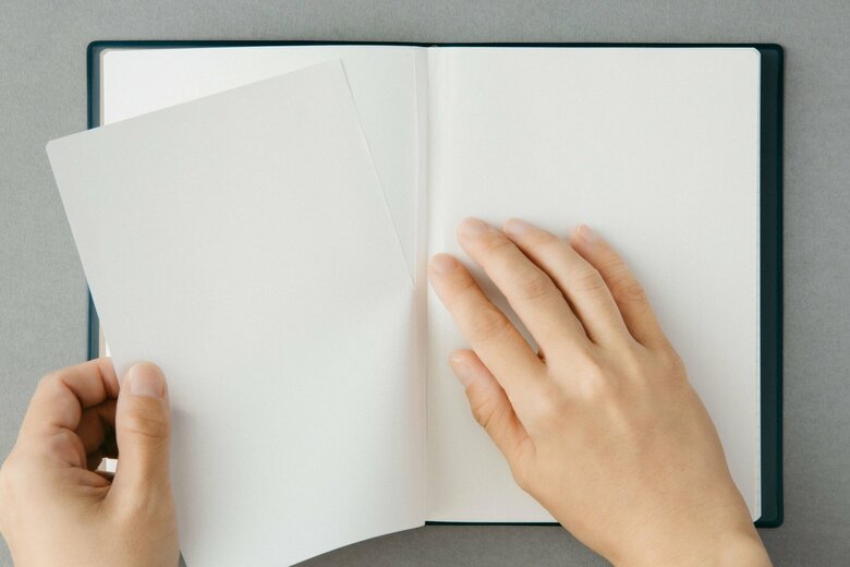 巻末にはいろいろ便利な切り取りメモつき（提供：左ききの道具店）