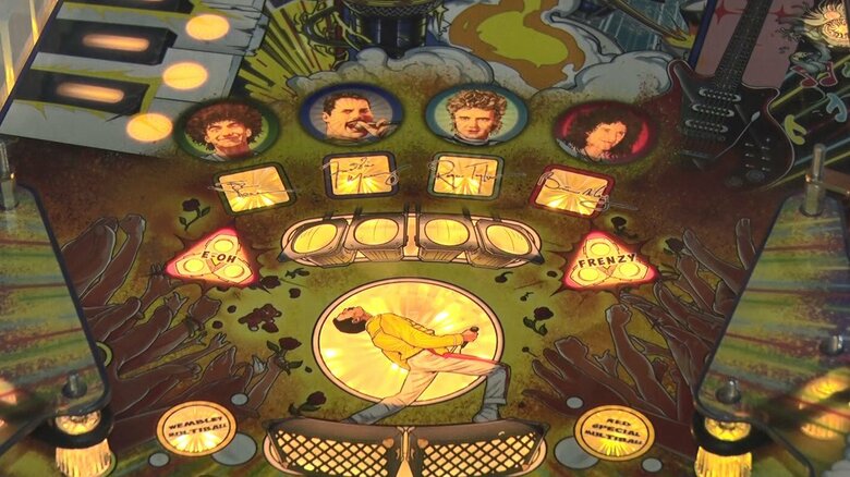 イギリスの伝説的ロックバンド、クイーンの期間限定ショップがオープン