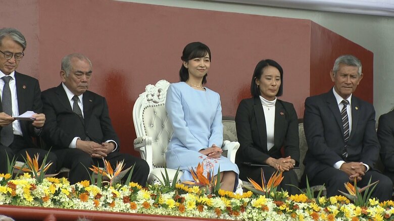 運動場でも歓迎のイベント　ペルー・リマ（11月8日）