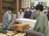藤井二冠が防衛に王手…王位戦第5局 2日前の叡王戦に続き豊島竜王と対局中 25日夜までに終局見込み