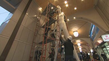 衣替えかと思いきや突然の“解体”…名古屋駅のナナちゃんが京都に旅立ち 「お化粧直し」で全身メンテナンスへ