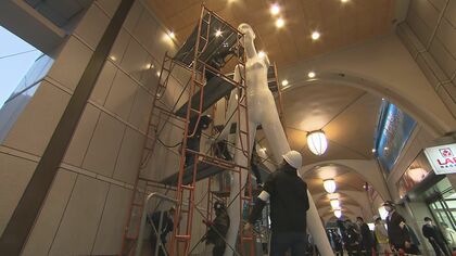 衣替えかと思いきや突然の“解体”…名古屋駅のナナちゃんが京都に旅立ち　「お化粧直し」で全身メンテナンスへ