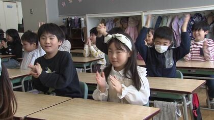 1年間よく頑張りました！小学校195校で“修了式”「入学式は緊張したけどあっという間に友だちできた」4月からの目標もしっかり「かけ算めっちゃうまくなりたい」〈北海道札幌市〉