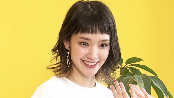 剛力彩芽 ショートカット なのに髪はガッツリ伸ばし中 もしも映画監督になるなら