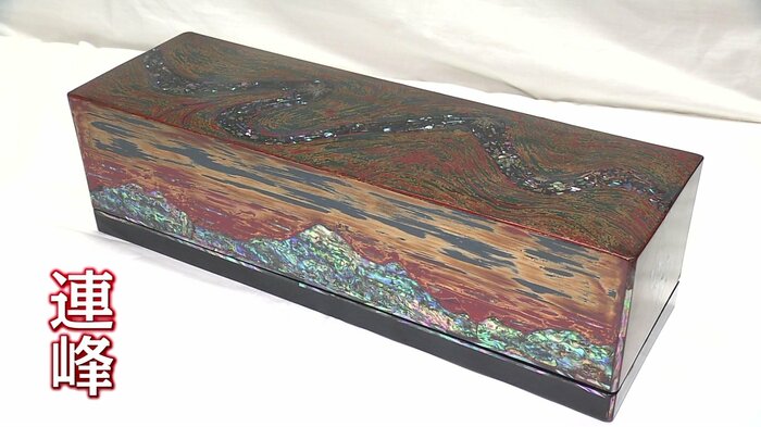 完成までに約3カ月かかったという齋藤さんの作品「連峰」