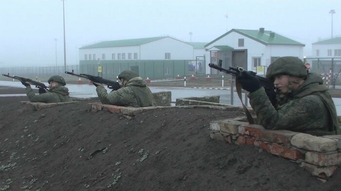 ロシア南部・ロストフ州での軍事訓練(ロシア国防省12日23日公開)