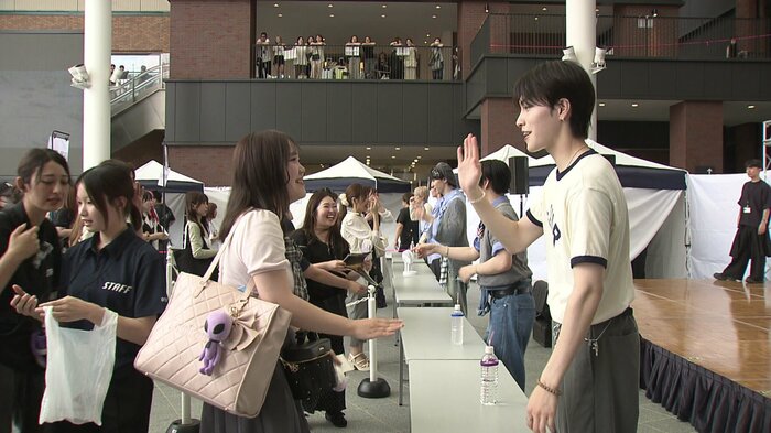 ファンとの交流を楽しんだ