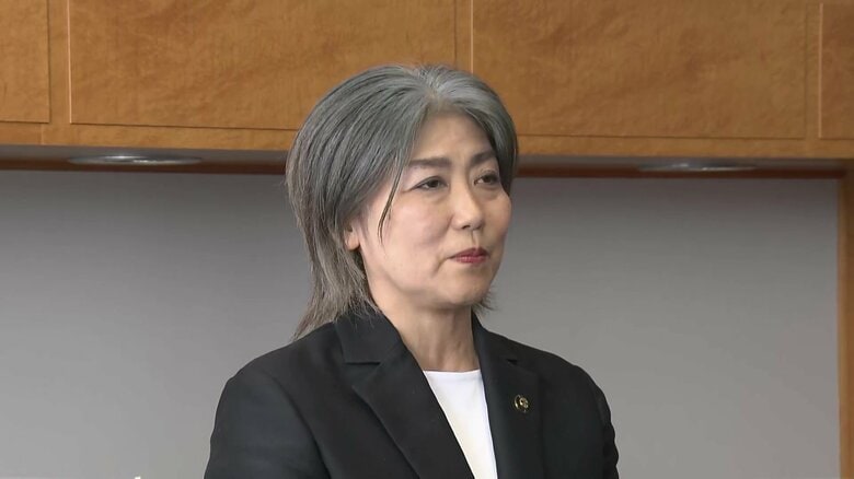 伊東市・田久保眞紀市長　辞職勧告決議案が可決…“学歴詐称の疑い”今夜再び会見　市役所には批判・苦情のメール・電話が1000件以上殺到　市政は混乱｜FNNプライムオンライン
