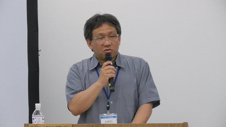 講師の富田尚志主事　具体的で実践的なアドバイスを展開