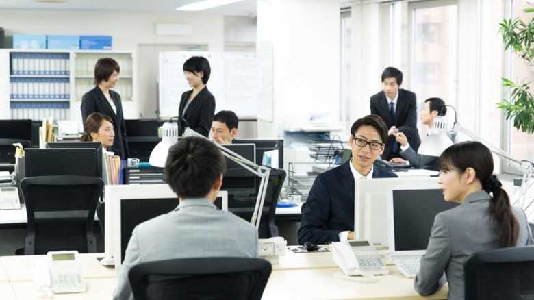 「会社にゲイだとばらす」脅されたらどうする?