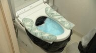 千葉豪雨から2カ月もマンションで断水続く「トイレが切実」水を持って階段で毎日10階に　進まぬ復旧