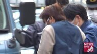 エスカレーターでスカート内を